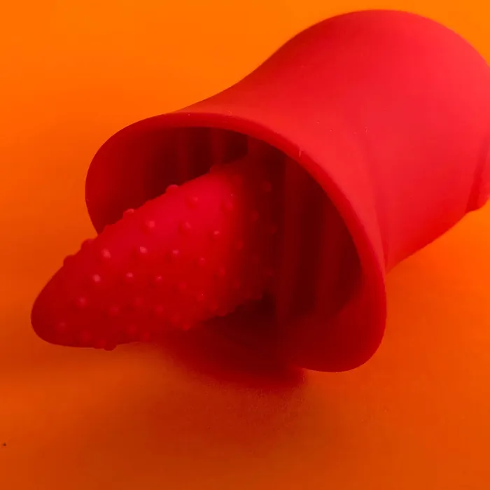 Eccentric Playroom Essentials Female Sex Toys Pleasant Tongue Vibrating Cunnilingus Massager